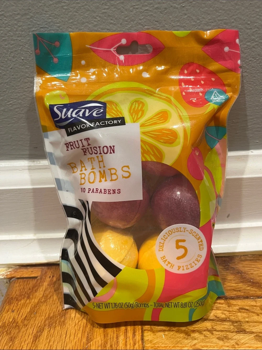 Suave Fruit Fusion Bath Bombs - Yellow & Purple Scented Bath Fizzies